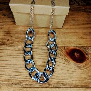 Silver tone link necklace